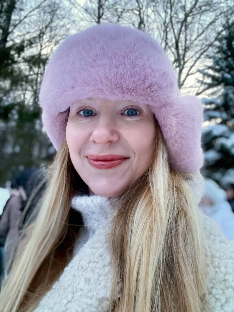 Всем привет, друзья 🙌
Сегодня понедельник, а оказывается выходной | Сетка — социальная сеть от hh.ru