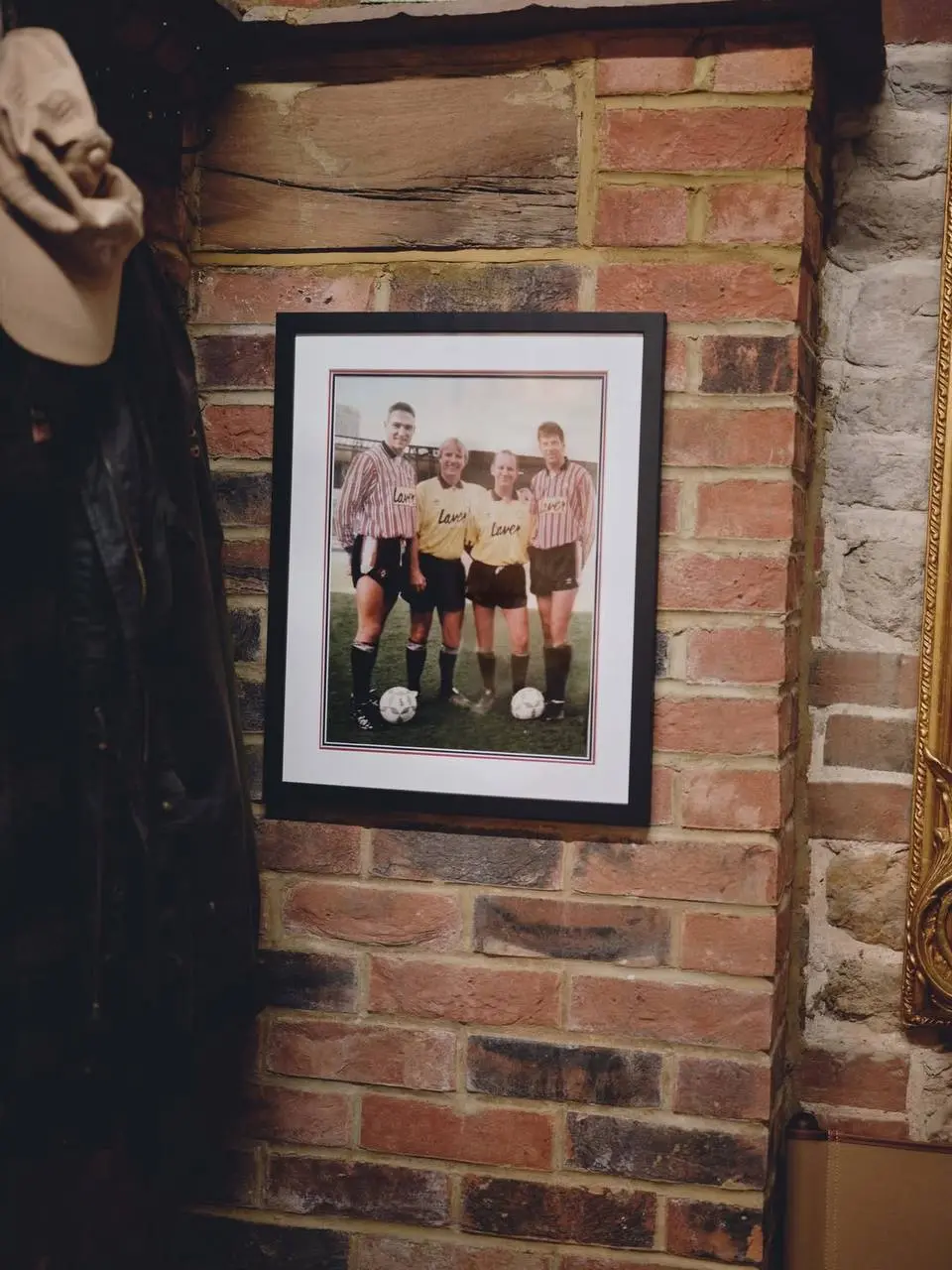 #Артем Ты кто такой?
Скорее всего, многие из вас знают о Винни Джонсе, как о брутальном британском актере | Сетка — социальная сеть от hh.ru