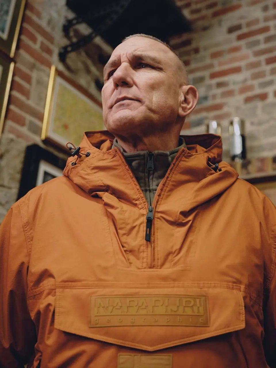 #Артем Ты кто такой?
Скорее всего, многие из вас знают о Винни Джонсе, как о брутальном британском актере | Сетка — социальная сеть от hh.ru