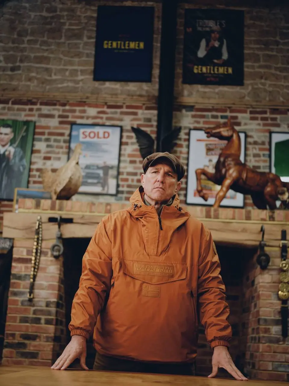 #Артем Ты кто такой?
Скорее всего, многие из вас знают о Винни Джонсе, как о брутальном британском актере | Сетка — социальная сеть от hh.ru