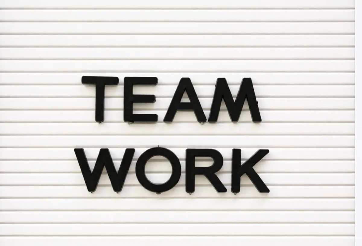 «Мы здесь не семья» | Сетка — социальная сеть от hh.ru