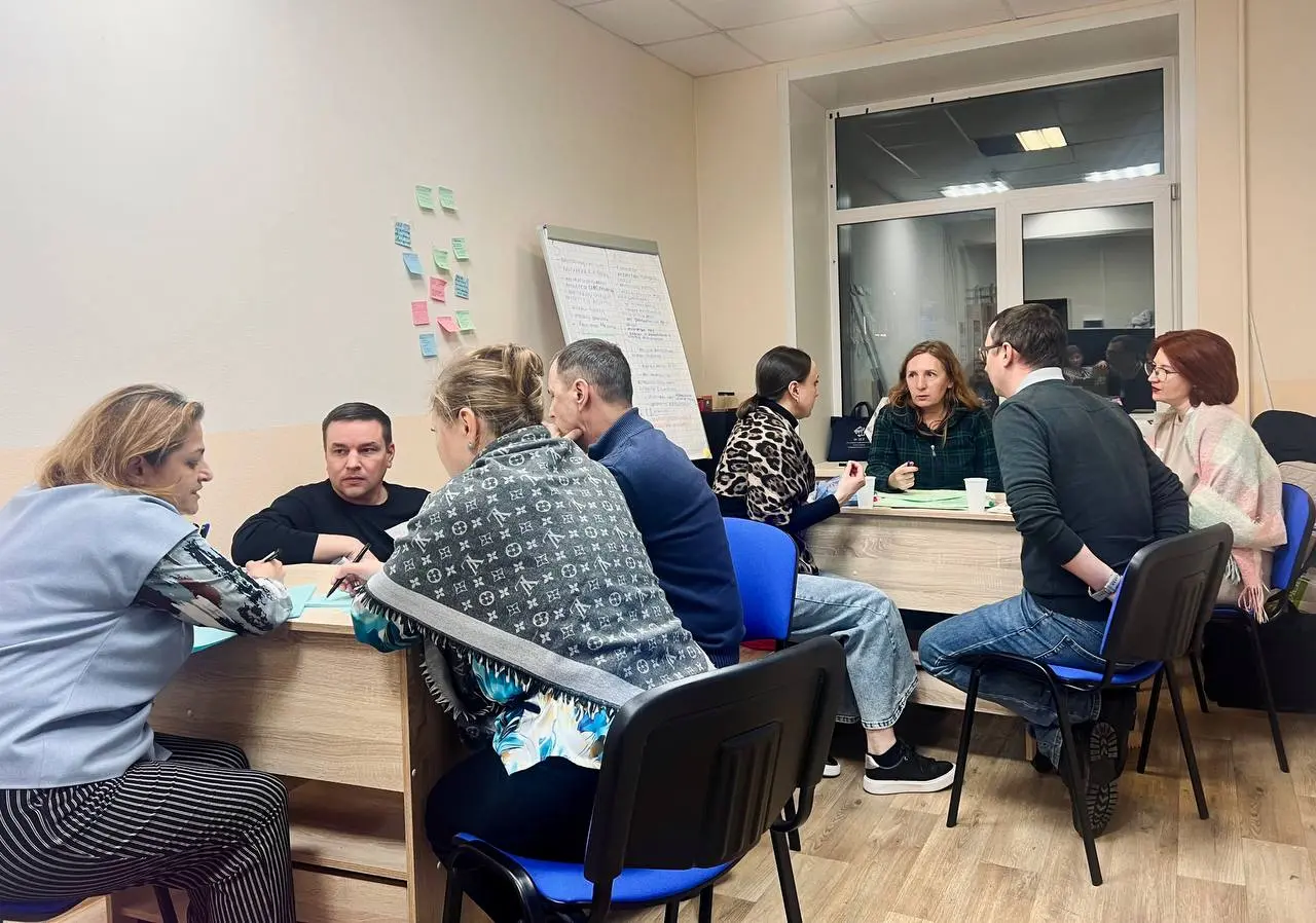 43 идеи и 3 дорожных карты новых продуктов: формирование продуктовой линейки в рамках стратсессии/брейншторминга⬇️
#кейс
С недавнего времени «Прогресс играючи» проводит брейншторм-сессии или стратсесс... | Сетка — социальная сеть от hh.ru