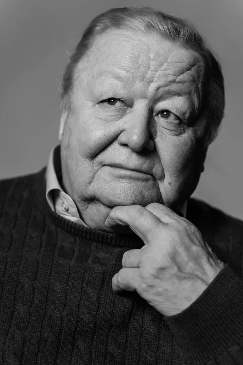 Раньше я считала, что нужно больше креатива богу креатива.
А сейчас начала ценить такие простые съемки, безвременные, которые будут актуальны всегда | Сетка — социальная сеть от hh.ru