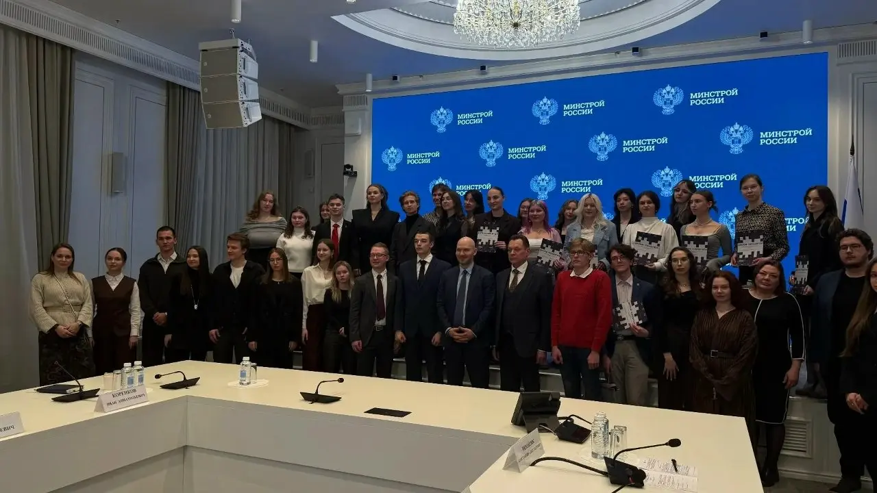 В Минстрое России состоялась открытая защита проектов образовательного цикла, посвященного модульному строительству
Мероприятие организовано при участии Молодежного совета Минстроя России и студенческ... | Сетка — социальная сеть от hh.ru