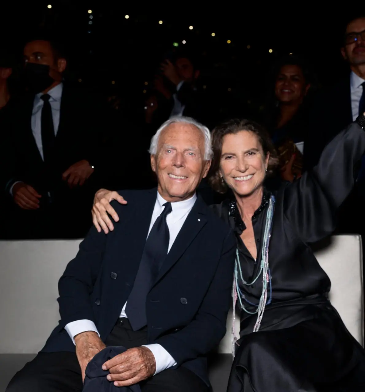 Сильвана Армани, креативный директор женской линии Giorgio Armani, дала первое эксклюзивное интервью WWD. Собрали главное:
🔹Сильвана — племянница Джорджо Армани и дочь его брата Серджио | Сетка — социальная сеть от hh.ru