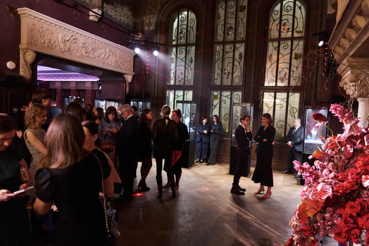 РБК х ALROSA Diamonds | Время вина | Сетка — социальная сеть от hh.ru