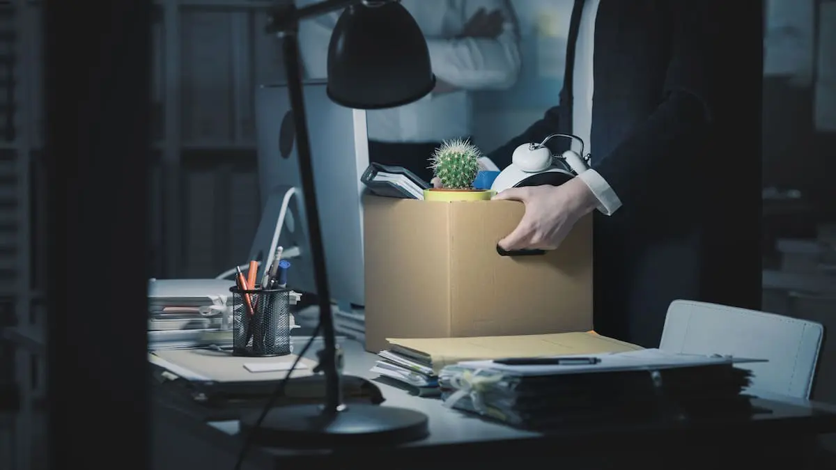 «Уволился внезапно». Не врите себе. Вы просто не заметили.
Знаете, сколько сигналов подаёт сотрудник перед увольнением? В среднем - 7-9 точек | Сетка — социальная сеть от hh.ru