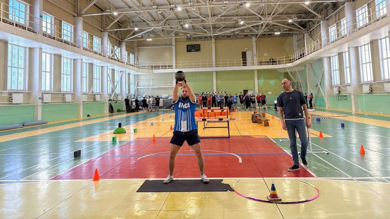 На связи спортивный дайджест ПМХ и Промсорт!
Спортивный привет!👋
Февраль – месяц настоящих мужчин, и наши ребята на деле доказывают это!💪
👊 На КМАруде состоялись соревнования по гиревому спорту, а так... | Сетка — социальная сеть от hh.ru