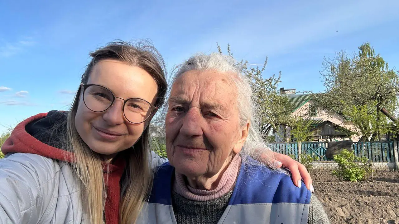 Моей бабушке сейчас 85 лет. Все эти годы она живет в самой простой Беларуской деревне с баней.
Моя бабушка просто потрясающая женщина | Сетка — социальная сеть от hh.ru
