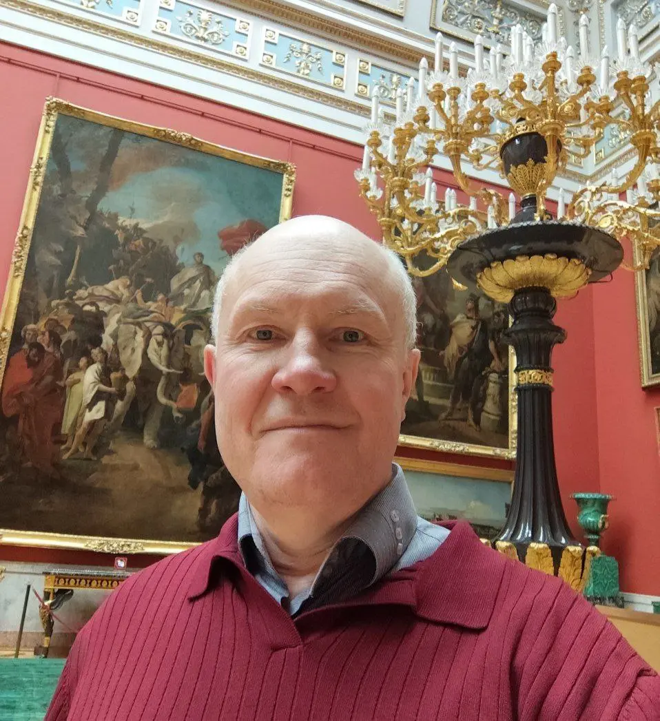 С Международным днём оптимиста!
27 февраля, день тех, кто видит свет даже в самые тёмные времена!
Быть оптимистом - это про силу духа, про умение находить возможности там, где другие видят тупики | Сетка — социальная сеть от hh.ru