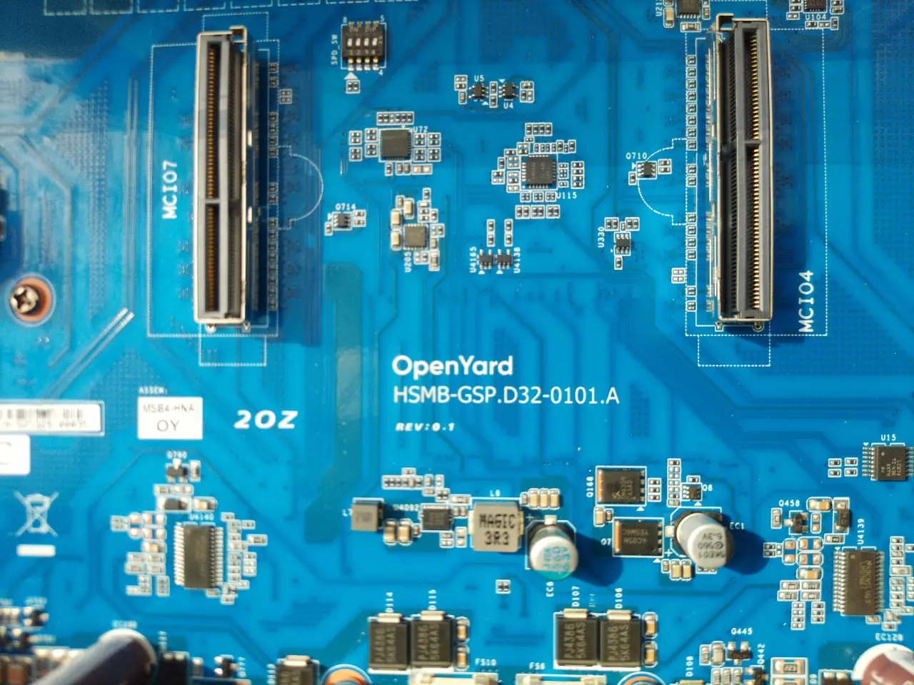 #гиспновинки
Вычислительные модули OpenYard HN203I от компании ООО "ЦЕНТР ОТКРЫТЫХ РАЗРАБОТОК".
Сильно заострять внимание на характеристиках не буду, так как серверы — не мой профиль | Сетка — социальная сеть от hh.ru