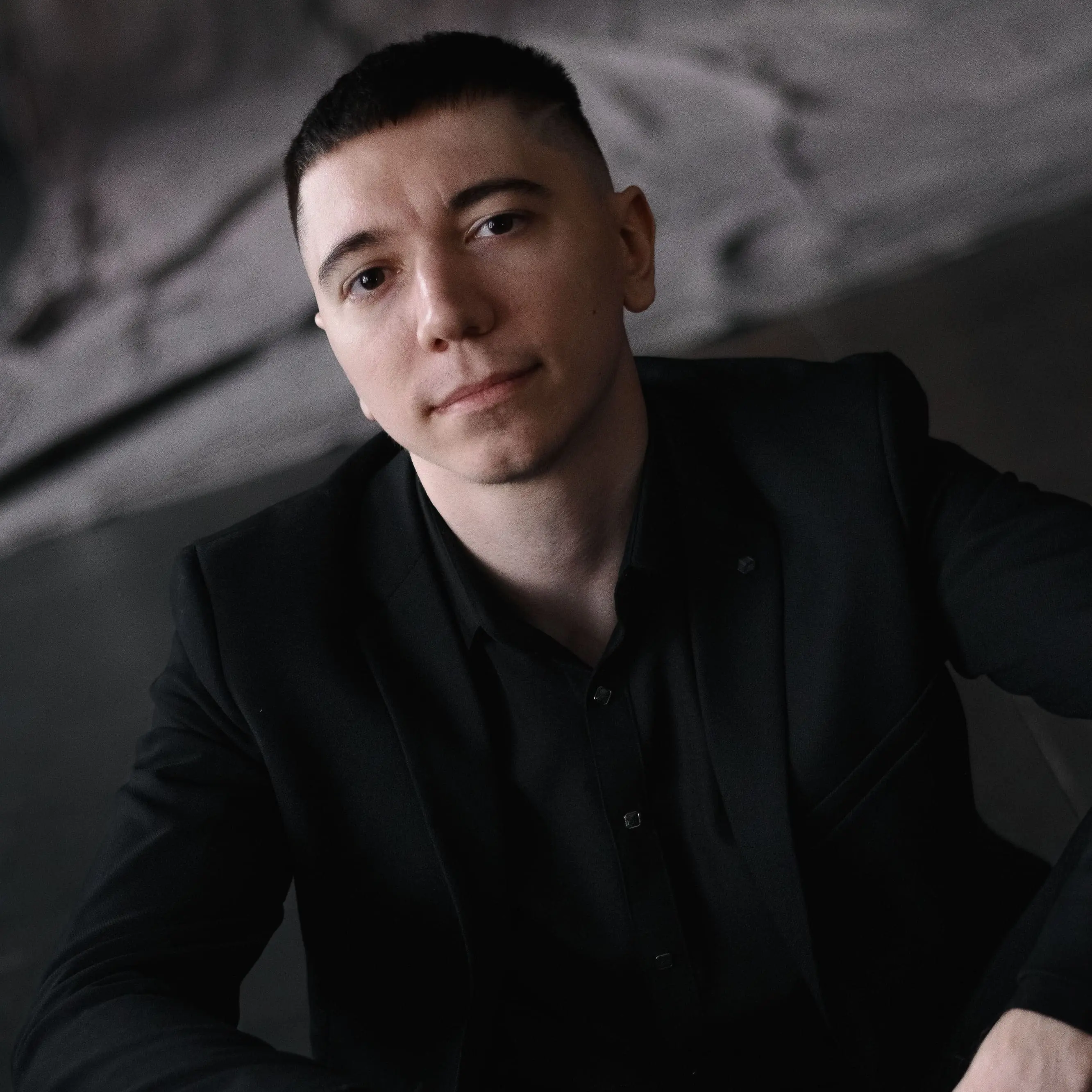 Руслан Чернов
