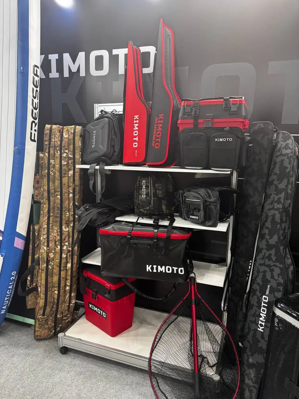 Кто сейчас в Москве? Забегайте к нам на выставку «Мир охоты и рыбалки»!
Кто найдёт на фото наши новинки — тот молодец 😉
Товары можно будет подержать, покрутить, приобрести (уточняйте на месте) | Сетка — социальная сеть от hh.ru