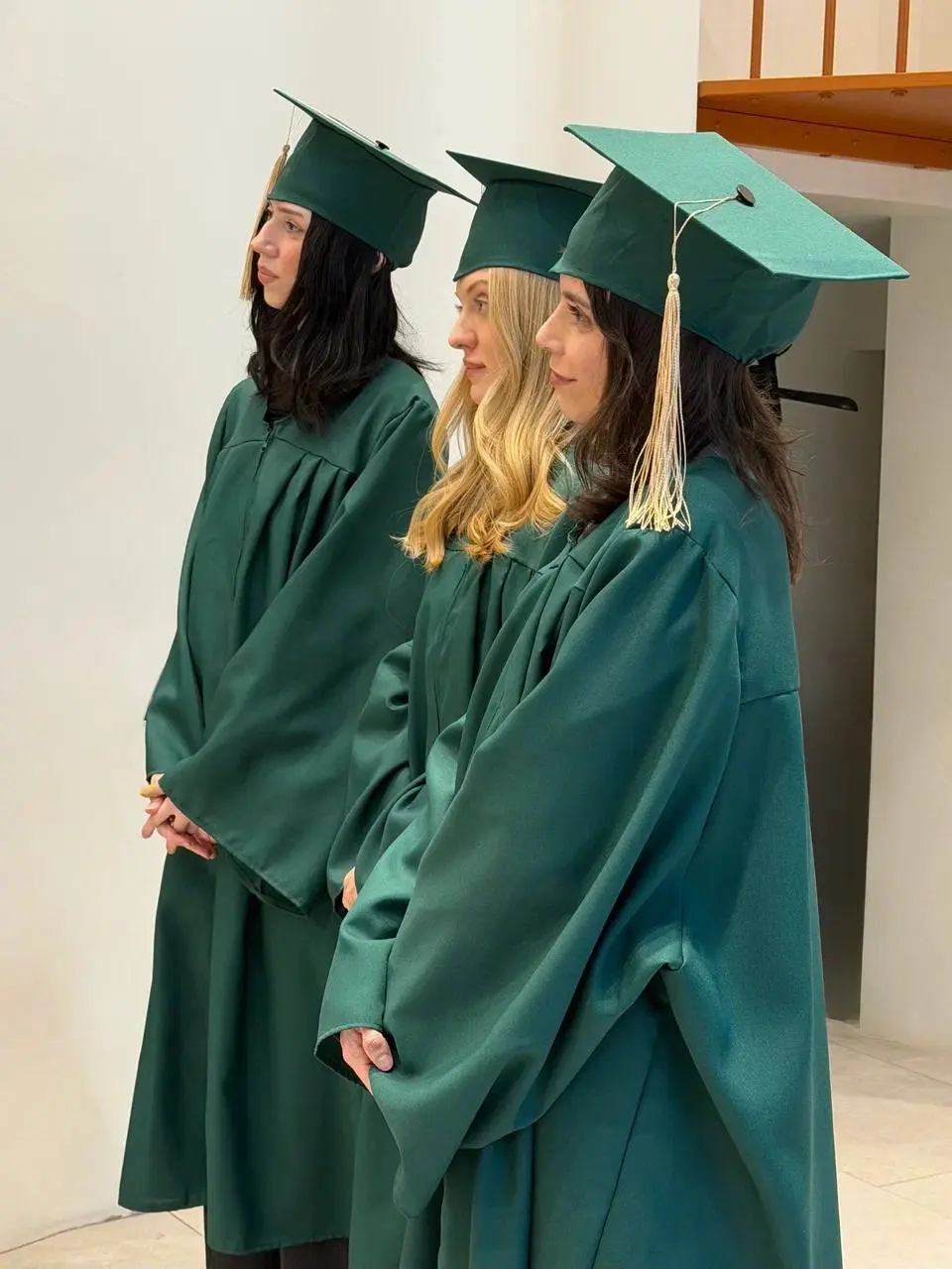 Вот за что я люблю свою работу 😍
#будниHRD
На этой неделе выпустили первый поток студентов Школы Визуальных мерчендайзеров | Сетка — социальная сеть от hh.ru