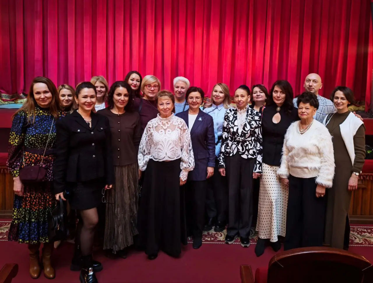 🎭 Мой театральный вояж: чему hr может научиться у гимнасток и советских инженеров | Сетка — социальная сеть от hh.ru