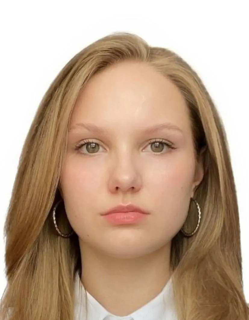 Яна Захарова