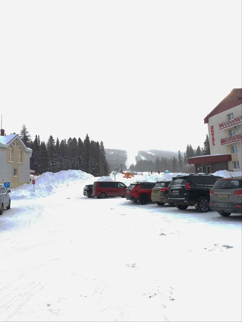 Я не ожидала, что катание на сноуборде окажется моей проверкой на прочность. Я думала, что сноуборд будет похож на скейтборд.
Как же я ошибалась.. | Сетка — социальная сеть от hh.ru