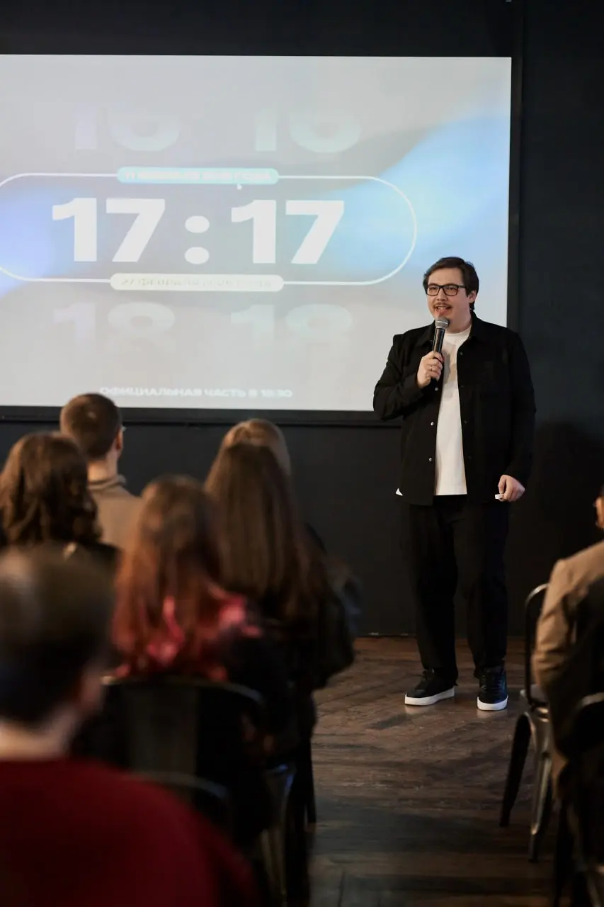 10.0 💙
#SMMashing #Смэшинг | Сетка — социальная сеть от hh.ru