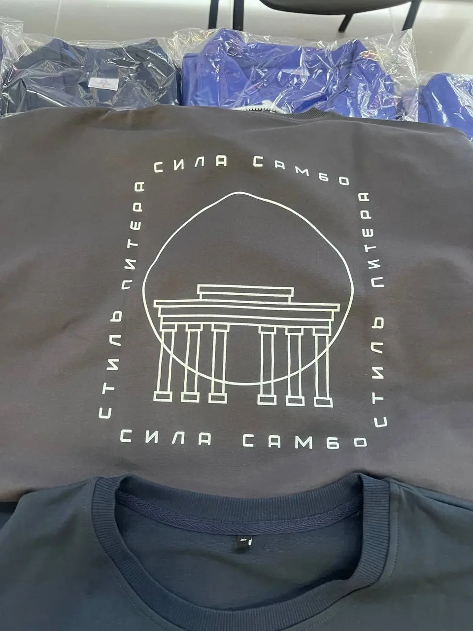 Сегодня было открытие чемпиона России по самбо. Церемония прошла отлично, спасибо организаторам за приглашение 🤝
Отдельно был рад повидать старую гвардию Молодой Гвардии 😄 | Сетка — социальная сеть от hh.ru