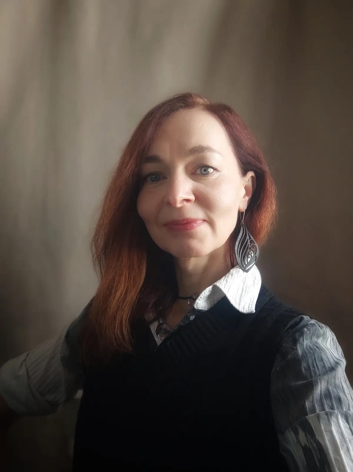 После опыта, полученного в копирайтинге, я решила сосредоточиться на том, что меня действительно зажигает, — на литературе | Сетка — социальная сеть от hh.ru