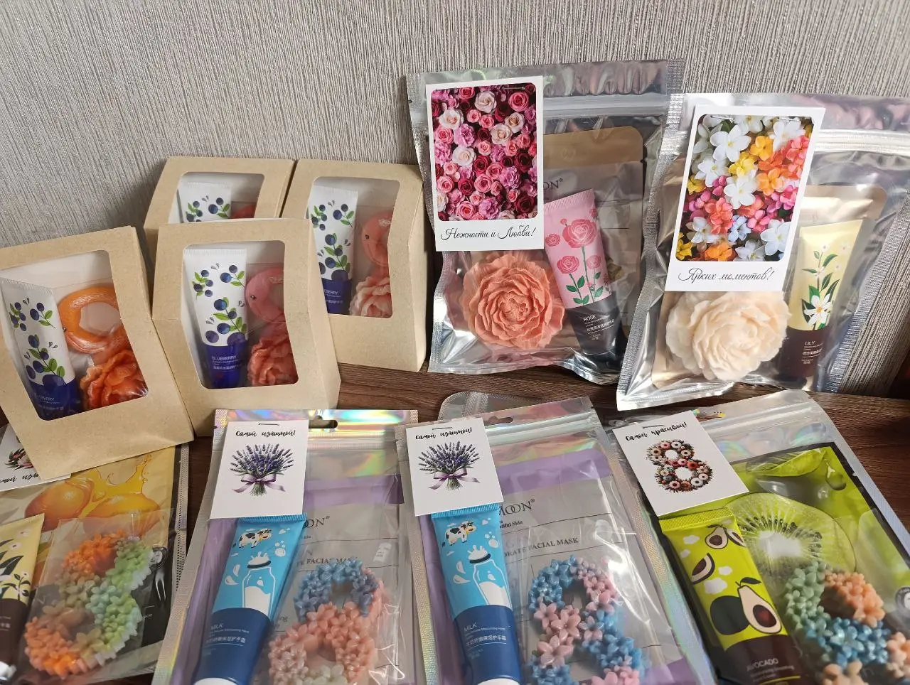 🎁 К 8 МАРТА. ТРИ НАБОРА. ВСЁ ГОТОВО.
Не надо ничего придумывать. Всё продумано за вас.
🌸 Набор 1. Фламинго
Мыло-восьмёрка + крем для рук
🌺 Набор 2 | Сетка — социальная сеть от hh.ru