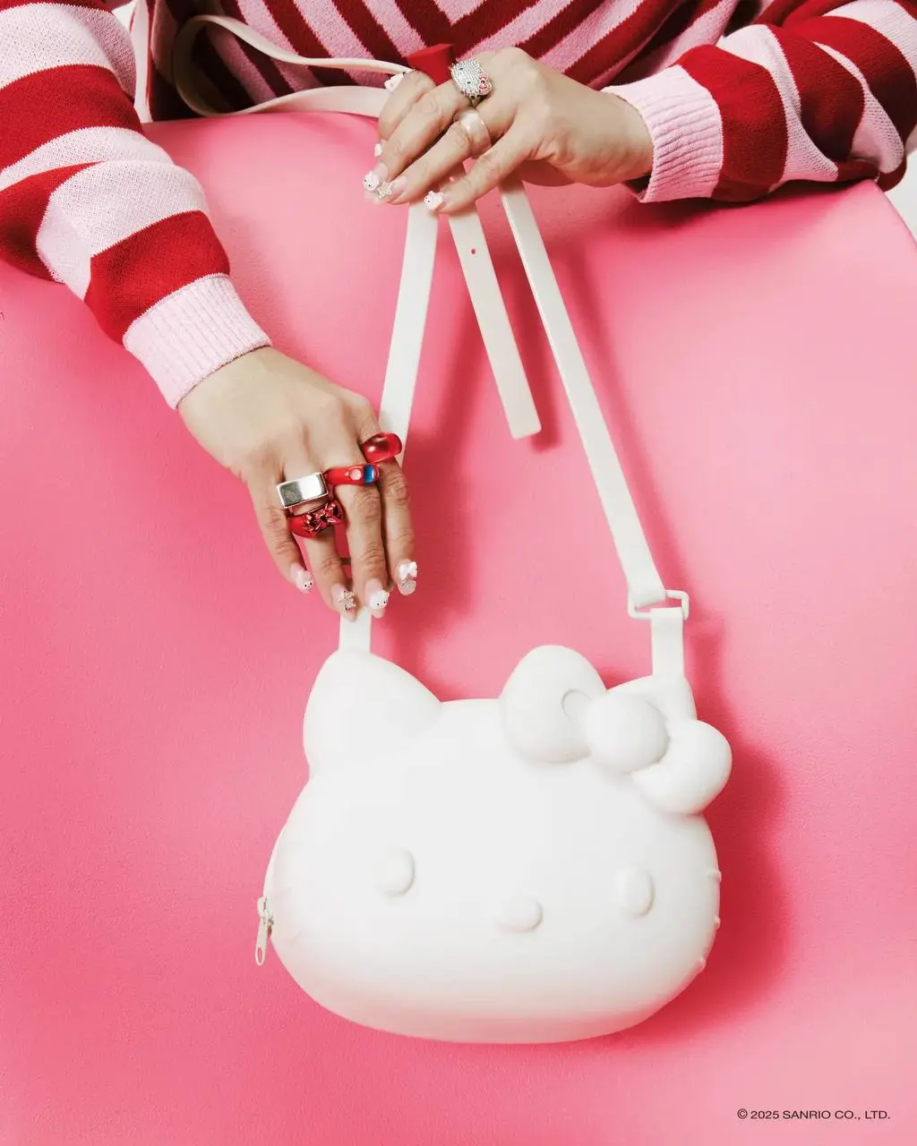 Бренд Melissa выпустил новую коллекцию обуви и аксессуаров в духе Hello Kitty и Friends с ярким дизайном | Сетка — социальная сеть от hh.ru