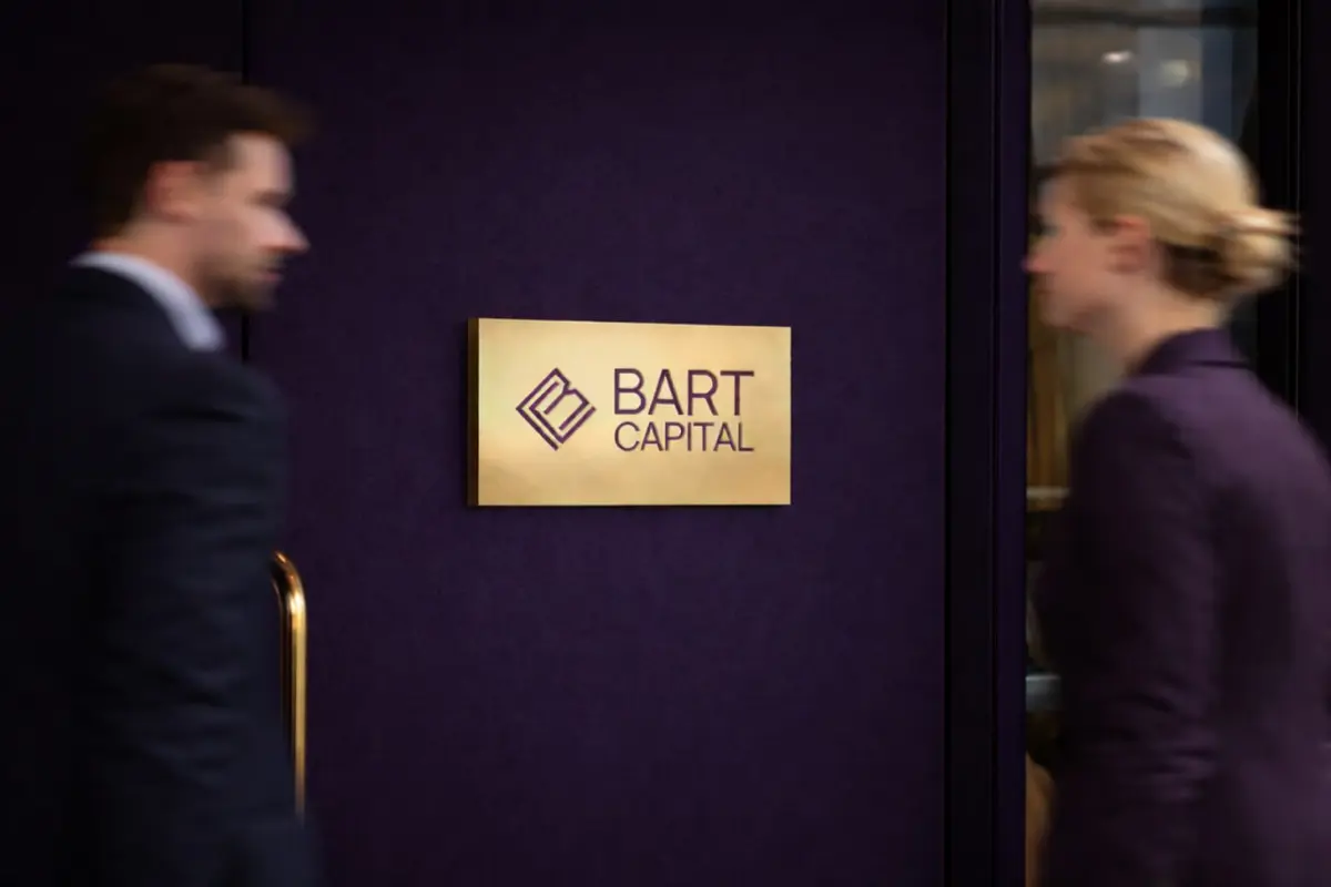 Фирменный стиль для инвестиционной компании в Дубае | Сетка — социальная сеть от hh.ru