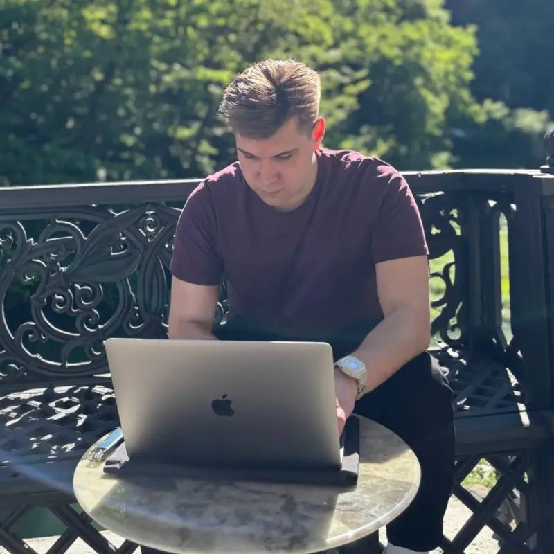 Владислав Букин | Сетка — социальная сеть от hh.ru