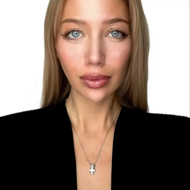 Яна Симонова