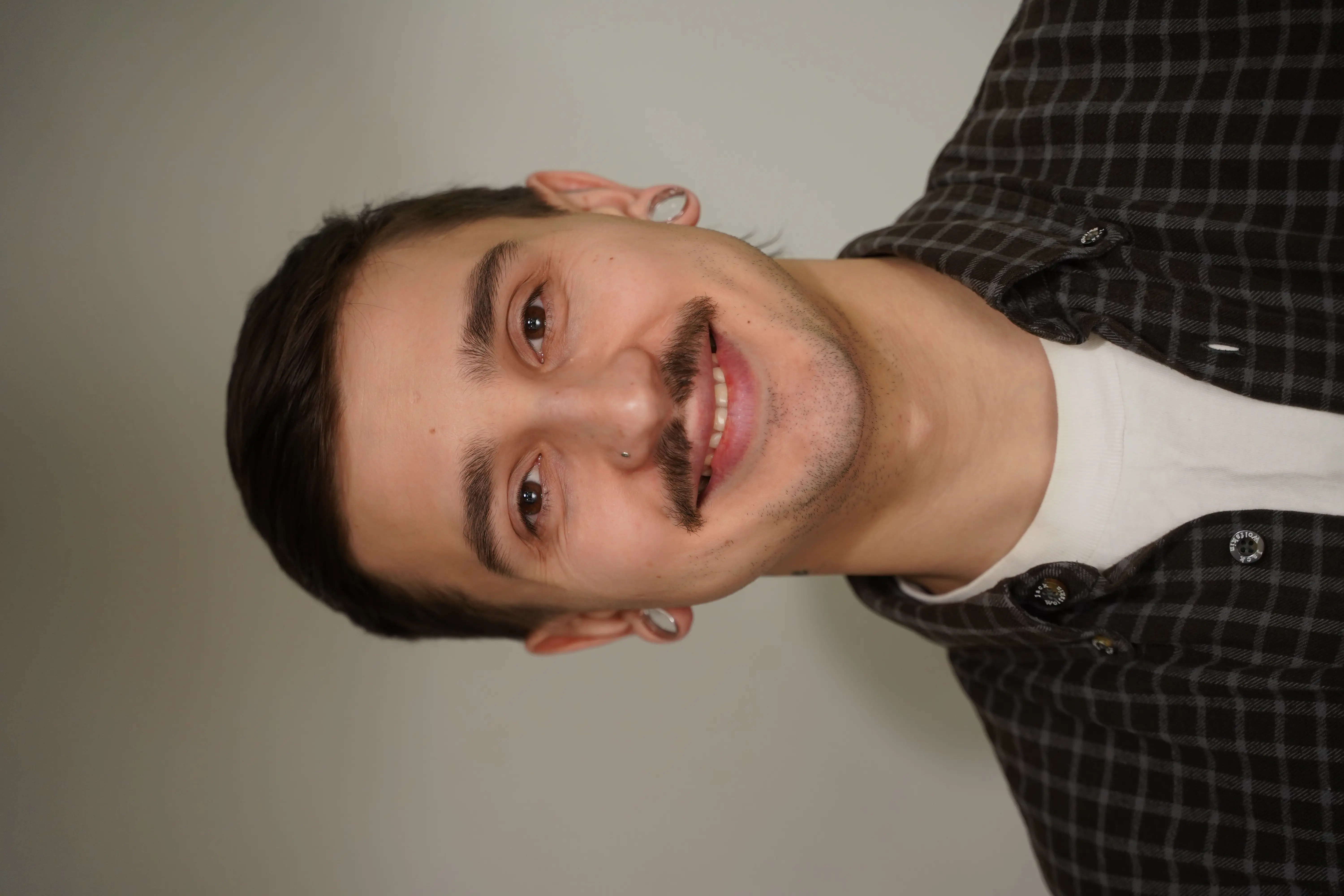 Петр Медведев