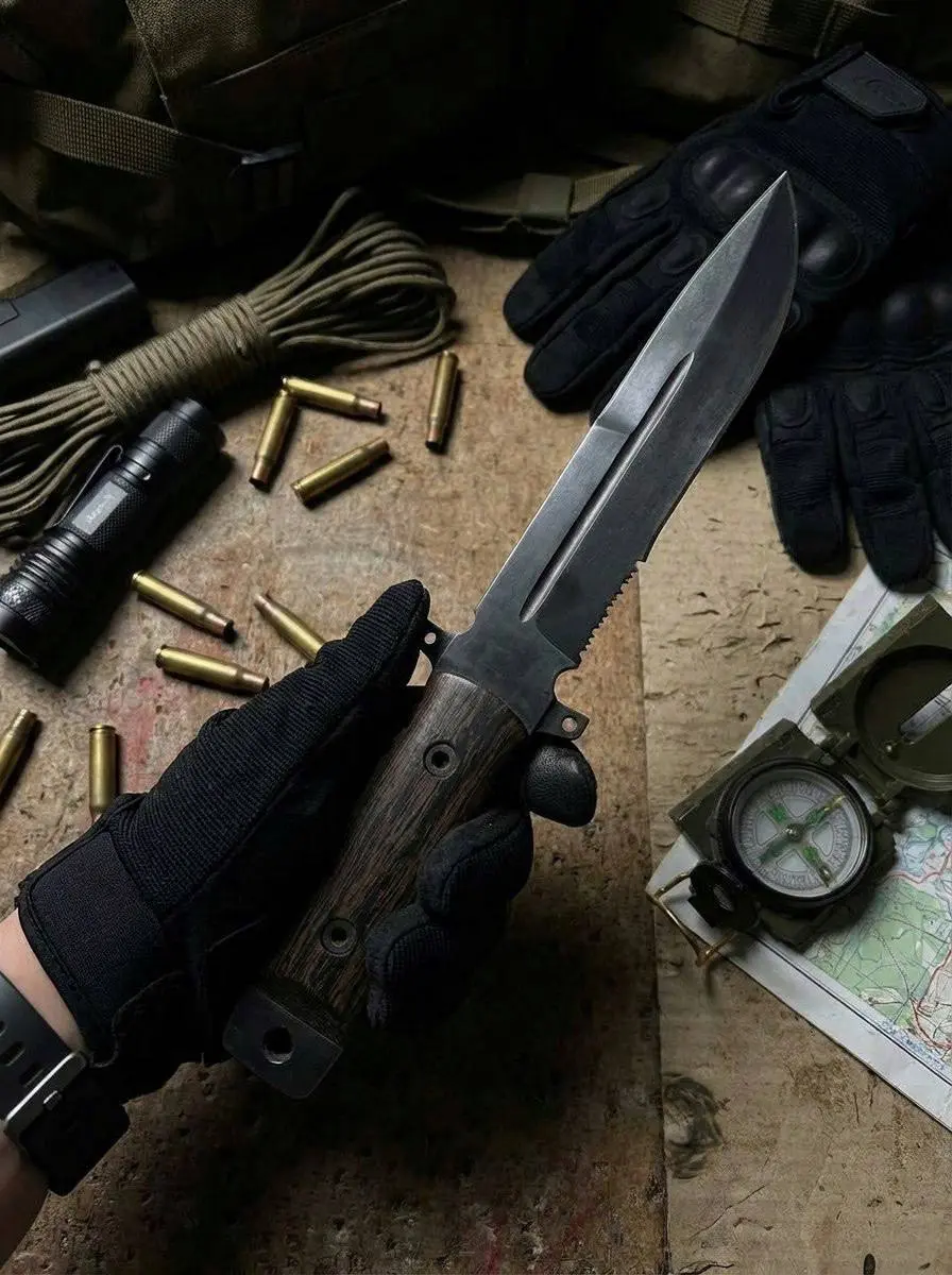 🔥 Новинка мастерской — тактический нож "Боец"
Надежность без компромиссов. Инструмент, готовый к реальным задачам | Сетка — социальная сеть от hh.ru