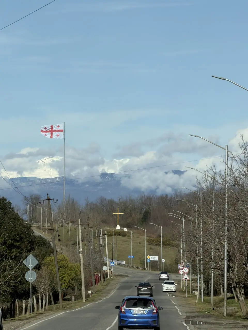 🏔Сванетия: новый горнолыжный тур от AlpSkiMSU
Не уверен, что кто-то следит за логической цепочкой в постах о путешествиях: начали мы за Азию, оказались в Японии. Что же дальше? Правильно! Грузия | Сетка — социальная сеть от hh.ru