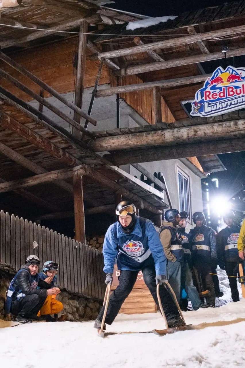 🏔Сванетия: новый горнолыжный тур от AlpSkiMSU
Не уверен, что кто-то следит за логической цепочкой в постах о путешествиях: начали мы за Азию, оказались в Японии. Что же дальше? Правильно! Грузия | Сетка — социальная сеть от hh.ru