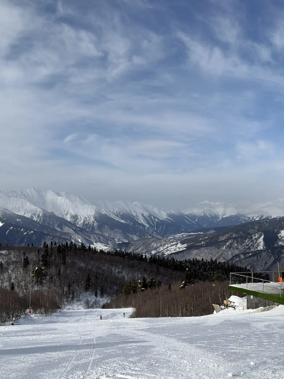 🏔Сванетия: новый горнолыжный тур от AlpSkiMSU
Не уверен, что кто-то следит за логической цепочкой в постах о путешествиях: начали мы за Азию, оказались в Японии. Что же дальше? Правильно! Грузия | Сетка — социальная сеть от hh.ru