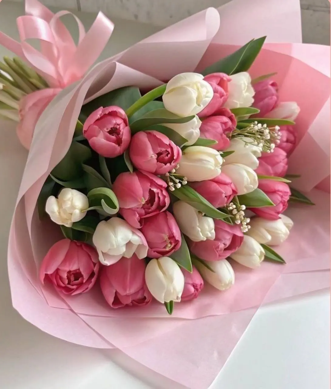 🌸 Дорогие мужчины! До 8 Марта осталось совсем чуть-чуть!
Самое время позаботиться о своих любимых — девушках, жёнах, мамах, бабушках и всех важных женщинах в вашей жизни 💕
🌷 Представьте их улыбку, ког... | Сетка — социальная сеть от hh.ru
