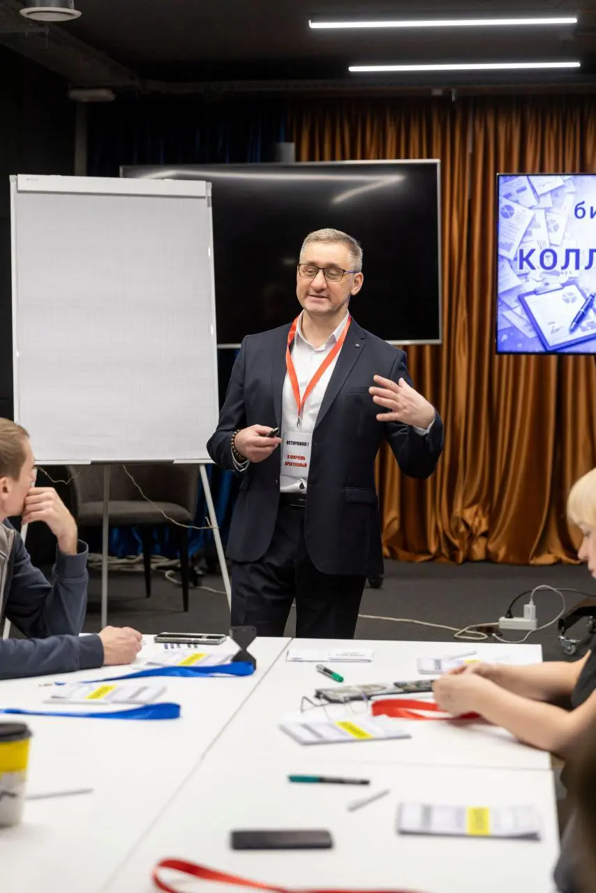 Мне нравится мероприятия, где появляются новые знакомства. Я не люблю слово "нетворкинг" 🤢
Я люблю такие формат, когда они хорошо организованы: регламент, план, уважение к людям и их времени | Сетка — социальная сеть от hh.ru