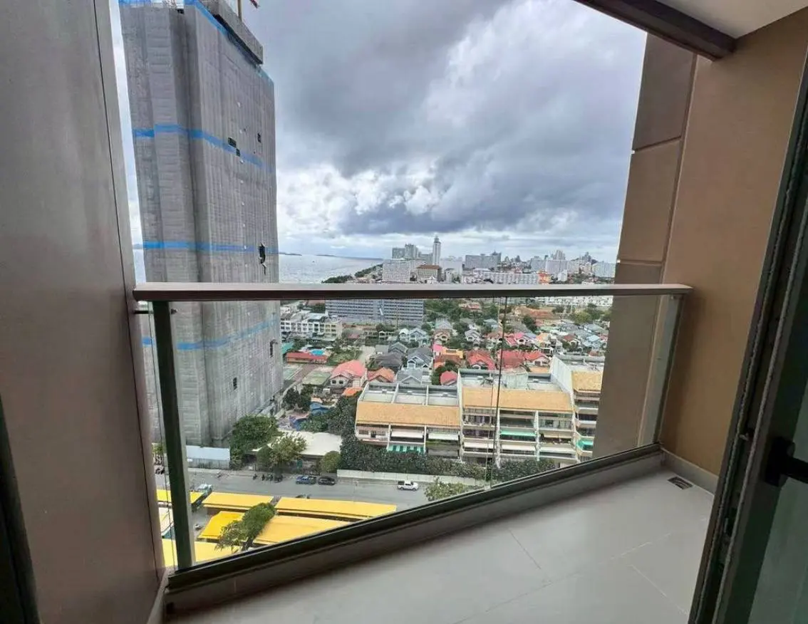 💜💜💜💜Copacabana: готовая квартира 35 м² на первой линии Джомтьена 🌊
Кондо, который знают все. Локация, которую выбирают арендаторы в первую очередь.
Два варианта, выбираете вы:
💜 Личное проживание | Сетка — социальная сеть от hh.ru