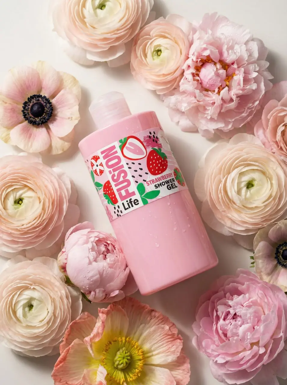 Весенний бьюти-контент без сложных съемок.🤩
🌷Весна — время обновлять визуал бренда. Нейрофотосессия позволяет создать стильные рекламные изображения косметики без студии и долгой подготовки | Сетка — социальная сеть от hh.ru