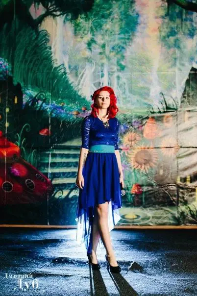 Какой необычный навык вы пронесли через всю жизнь?
У меня это — сцена.
Я выступаю с детства, и мне в целом без разницы, что конкретно на сцене делать | Сетка — социальная сеть от hh.ru