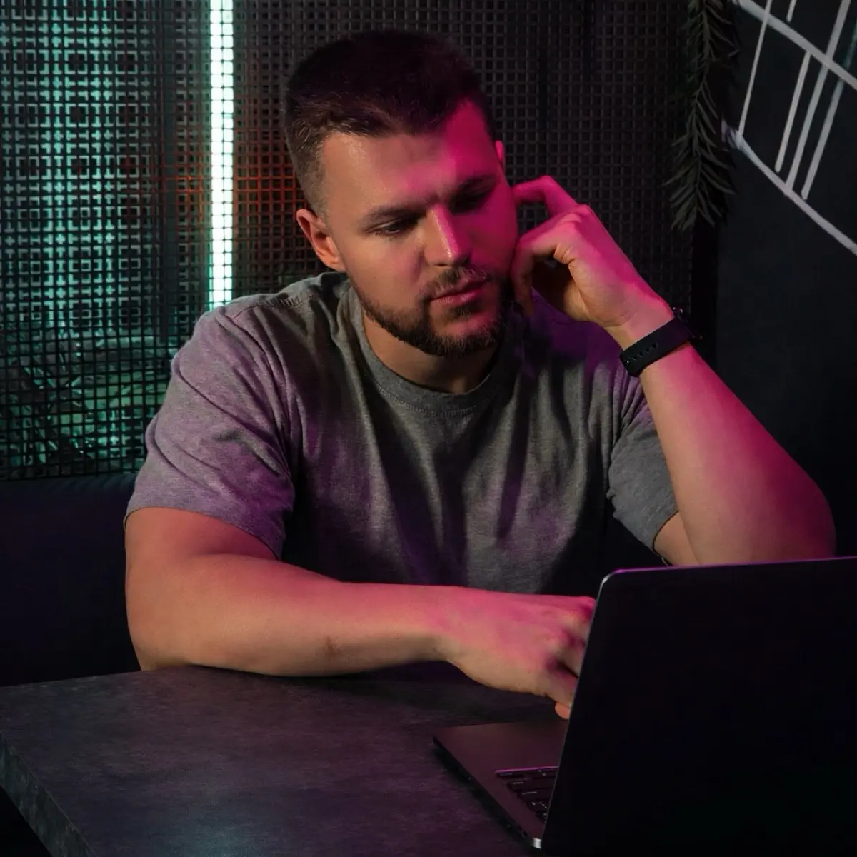 Network member avatar