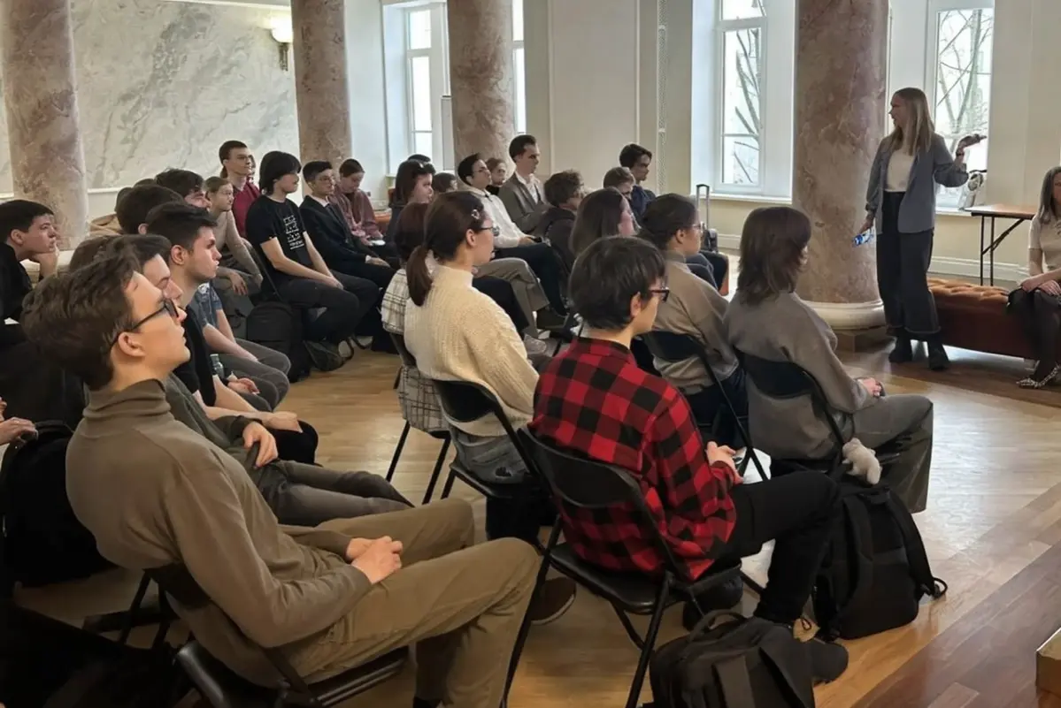 В прошлую суббота приняла участие в проектной сессии ЛЭТИ «Добро как профессия» в качестве приглашенного эксперта от бизнеса 👩🏼‍
Студенты инженерных факультетов выполняли наши задание и учились примен... | Сетка — социальная сеть от hh.ru