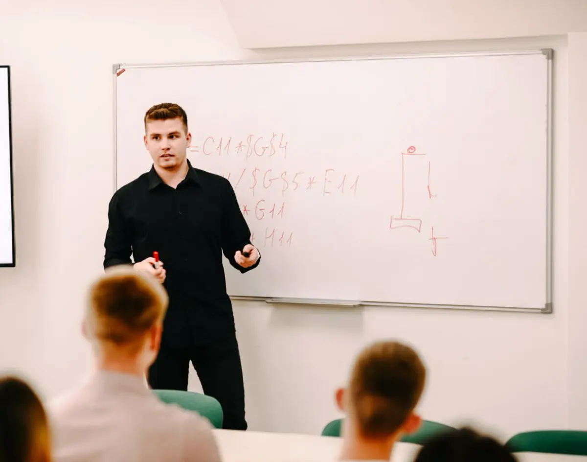 Поиск технологий | Сетка — социальная сеть от hh.ru