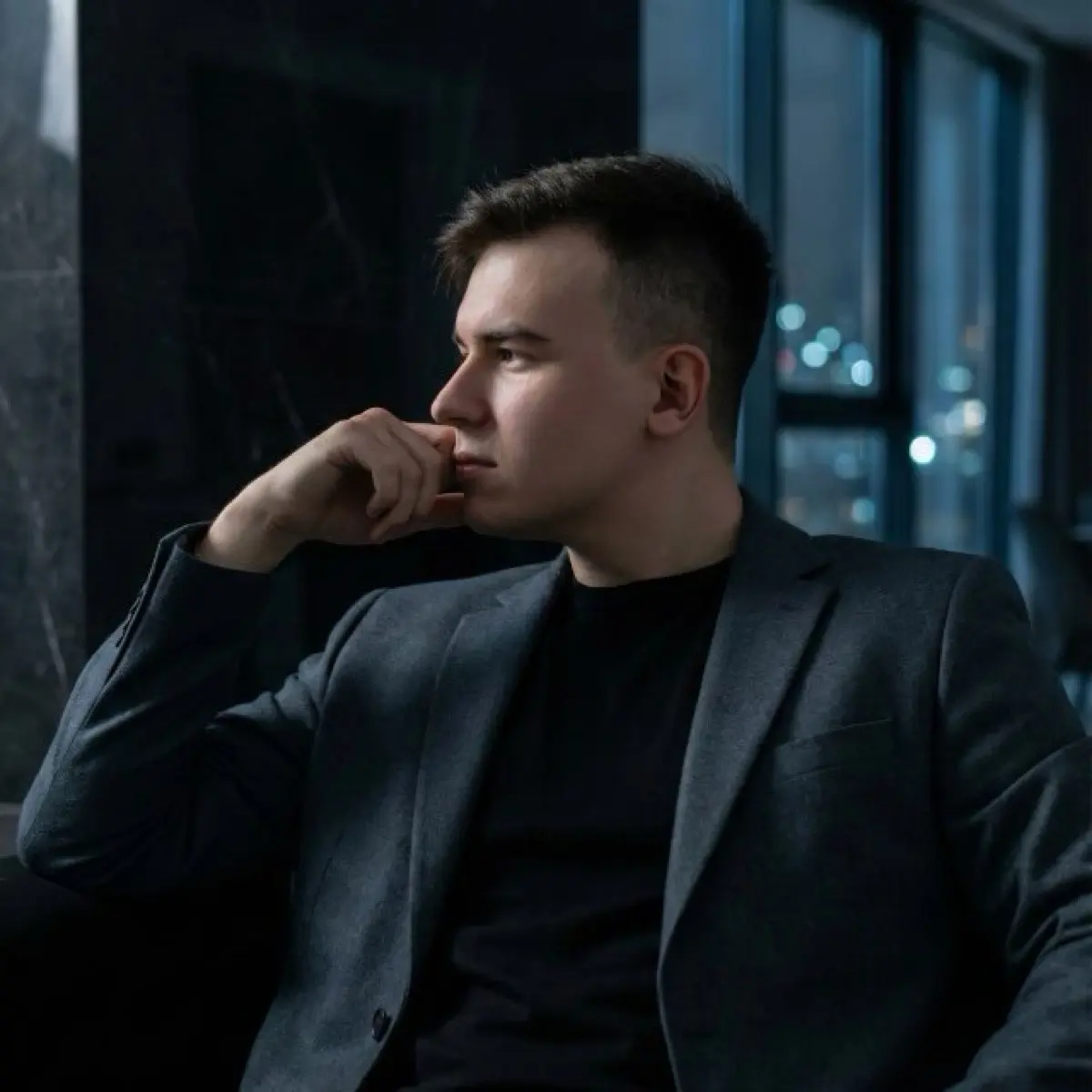 Денис Колмыков