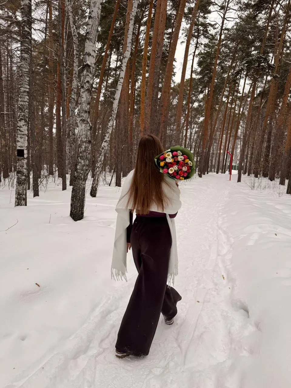 тюльпаны на столе, манты на кухне и дневной прокат на льду
🌷С 8 марта🌷🌷
Почему мы тратим столько времени, готовясь к тем временам, когда сможем делать то, что хотим, вместо того чтобы просто заниматьс... | Сетка — социальная сеть от hh.ru