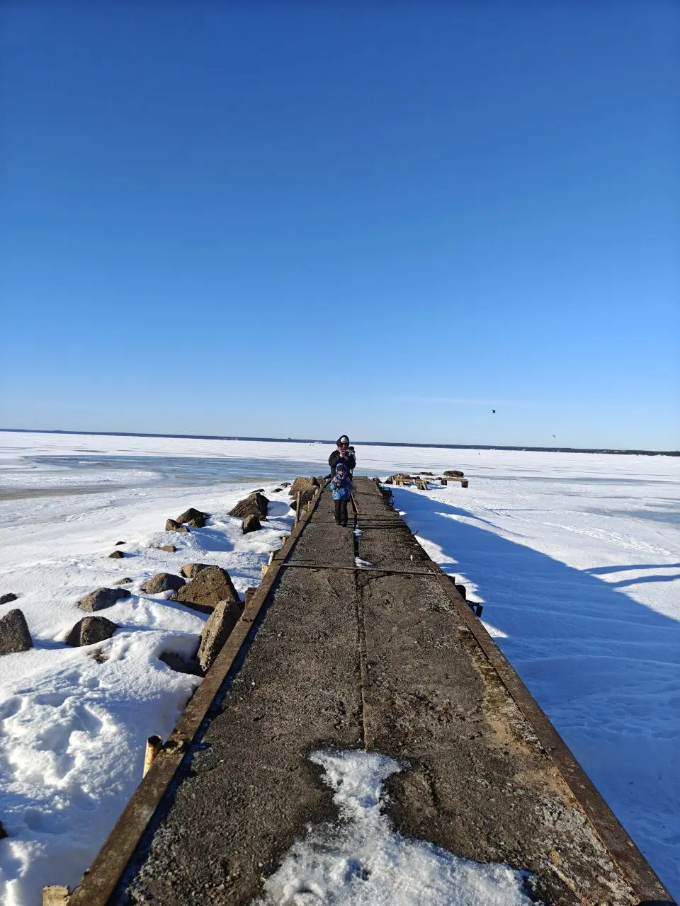 Вроде весна а ещё зима🤷‍♂
Как вы относитесь к подобным стульям в походе?
Имеет место быть или непозволительная роскошь? | Сетка — социальная сеть от hh.ru