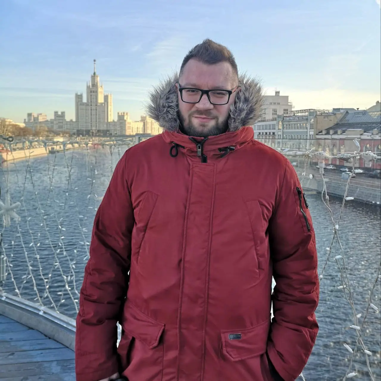 Друзья, со среды по пятницу буду в Москве, вот где можем с вами увидеться:
— 11.03 буду на стратсессии от Импульса: SEO vs GEO. Приходите, орги обещают жаркую дискуссию.
— 12 | Сетка — социальная сеть от hh.ru