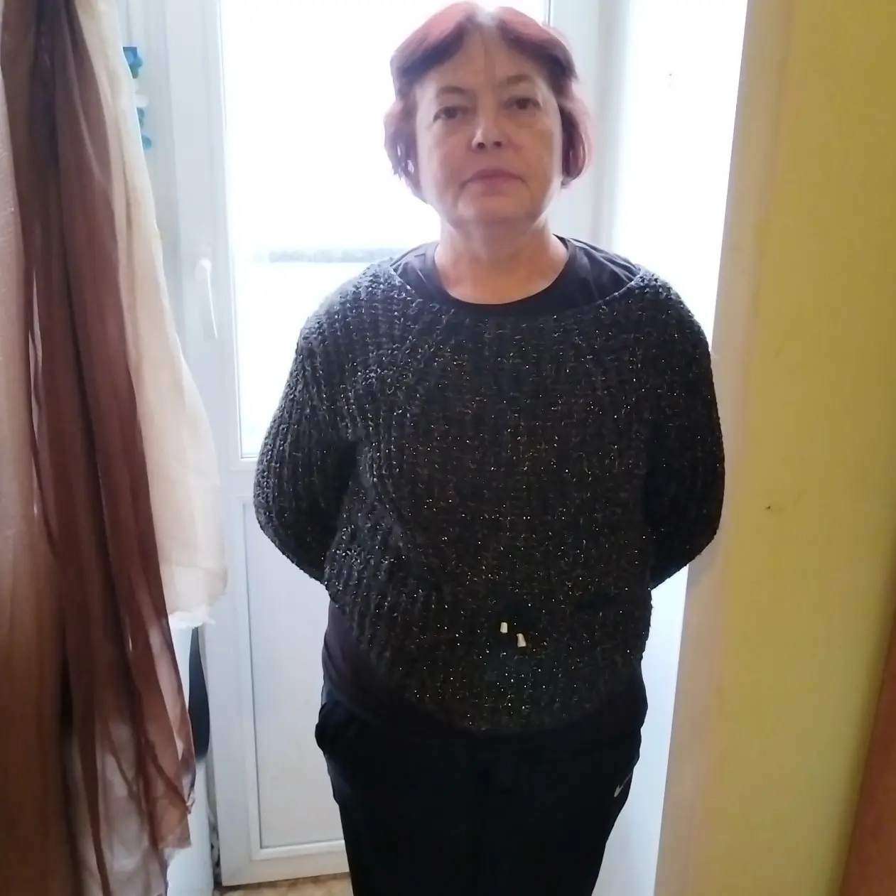 Ира Попова