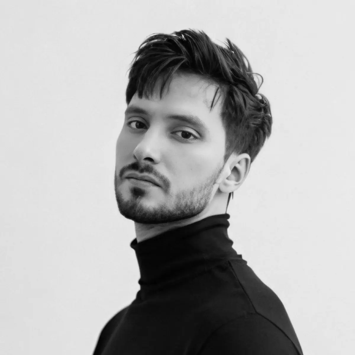 Антон Гусенков