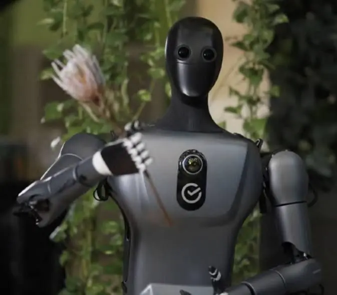 🤖 РОБОТЫ СБЕРА В ПРАВИЛЬНЫХ РУКАХ
Сбер выкатил Green-VLA — универсальную систему управления роботами, которая понимает человеческие инструкции и различает предметы в реальном времени 🎯
▌ Что умеет мод... | Сетка — социальная сеть от hh.ru