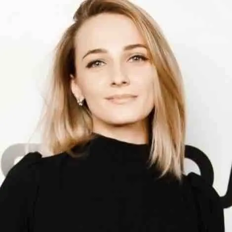Алена Хохлова